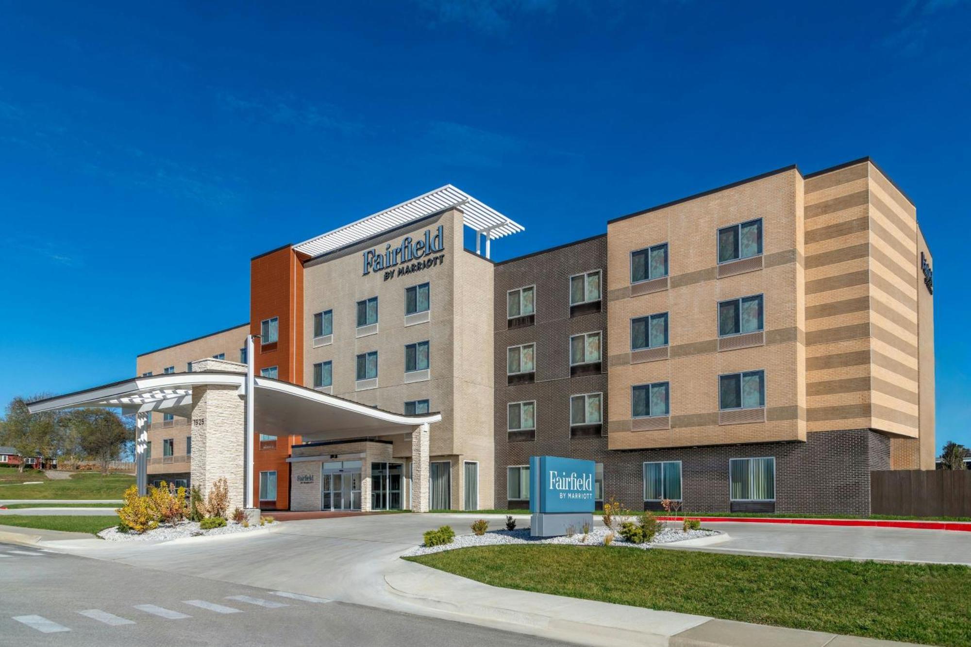 Fairfield By Marriott Inn & Suites Kansas City At The Legends Eksteriør bilde